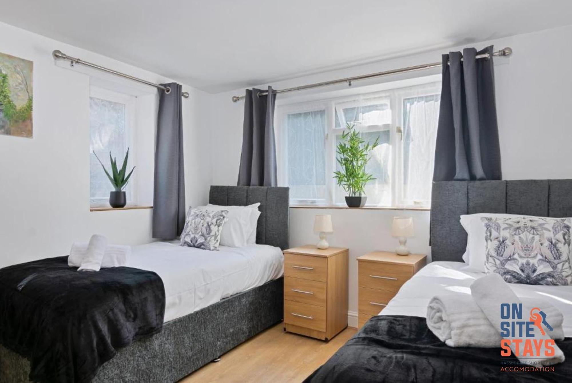 Onsitestays: Tranquil Wimbledon 2BR with Garden London Exterior photo