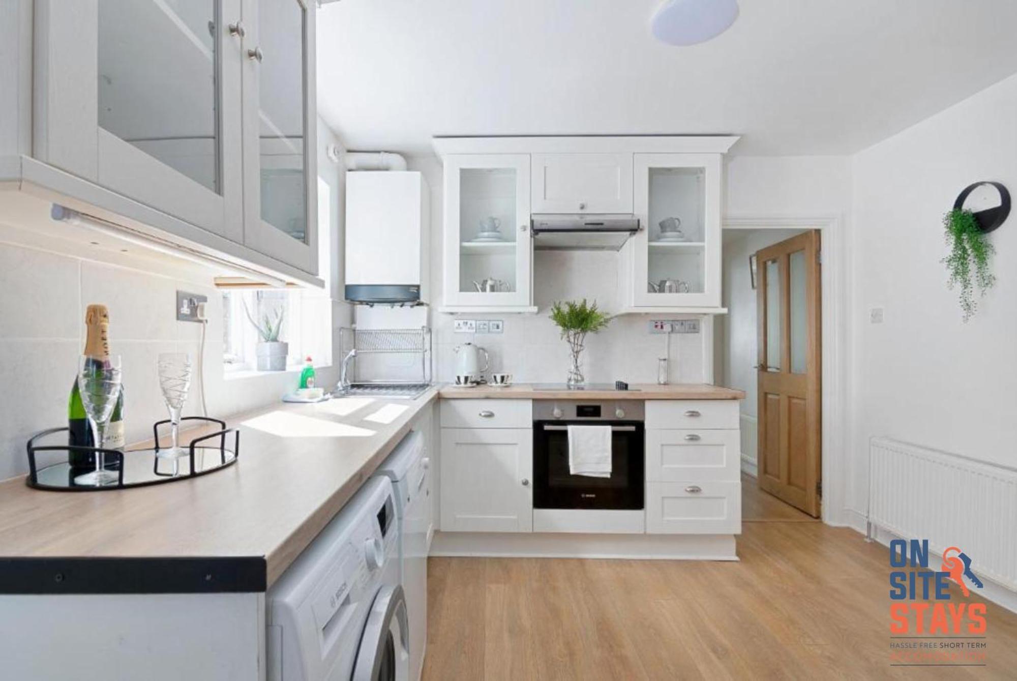 Onsitestays: Tranquil Wimbledon 2BR with Garden London Exterior photo