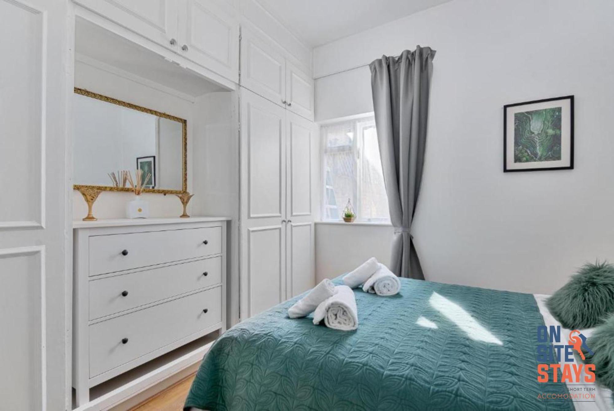 Onsitestays: Tranquil Wimbledon 2BR with Garden London Exterior photo